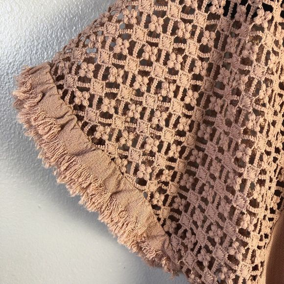 Umgee Top Womens S Eyelet Crochet Sleeve Tunic Blouse Raw Hem Linen Blend Boho - Picture 5 of 10